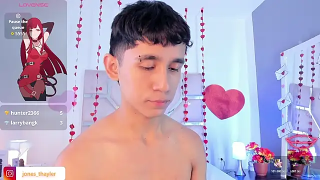 Thayler_jones live sex cam