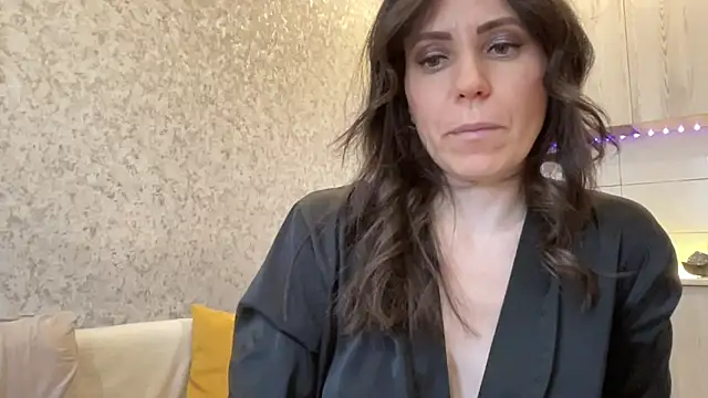 HotyWinter's cam snapshot