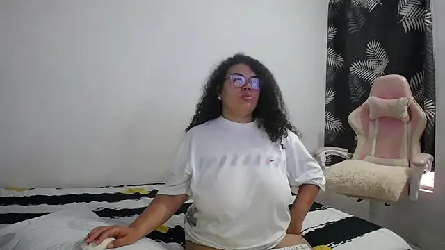 mabigomez00 live sex cam