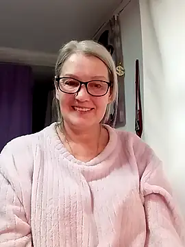 irinamaux live sex cam