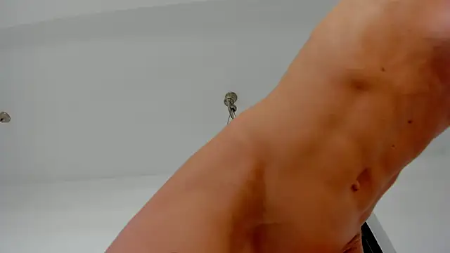 bellahot77's cam snapshot