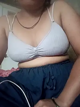 Annuhot143's cam snapshot