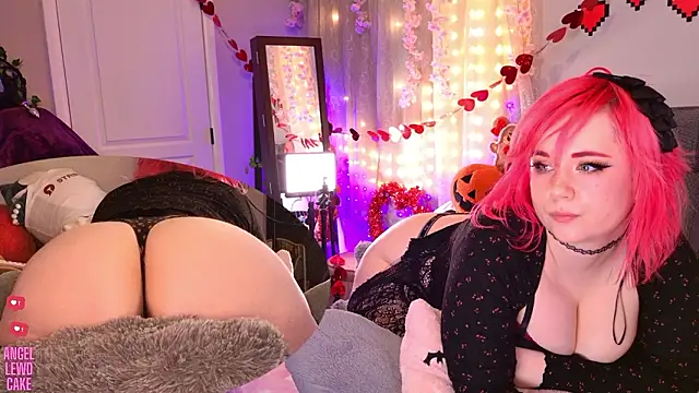 Angel-Lewd-Cake live sex cam