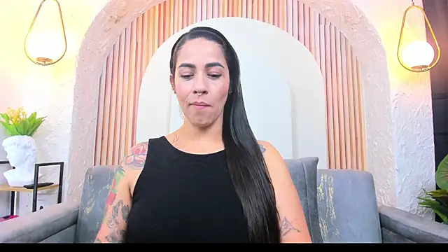 violet_scott_'s cam snapshot