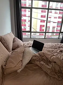 RachelWeisz_'s cam snapshot