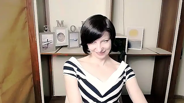 _AngeliaFlow_ live sex cam