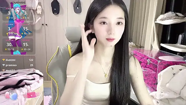 OiOi-666 live sex cam