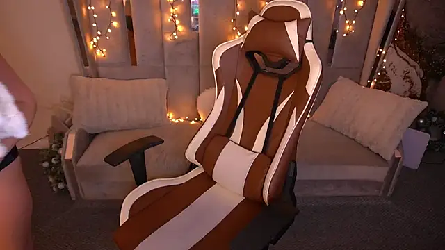 MirandaWong live sex cam