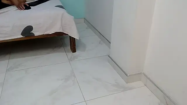 eladyrous98's cam snapshot