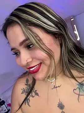 ashley-swift-'s cam snapshot