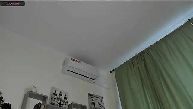 TawnyaVanschaick live sex cam