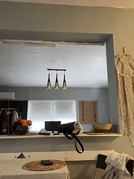 PureEllieX live sex cam