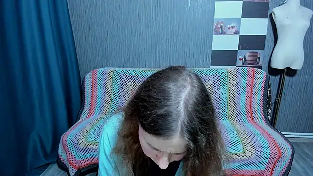 pa1e_pr1ncess's cam snapshot