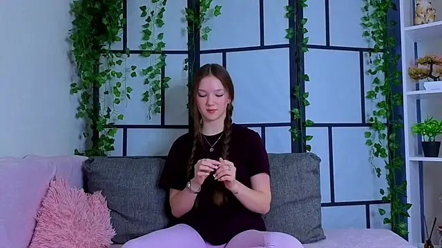 MelvinaEbner live sex cam