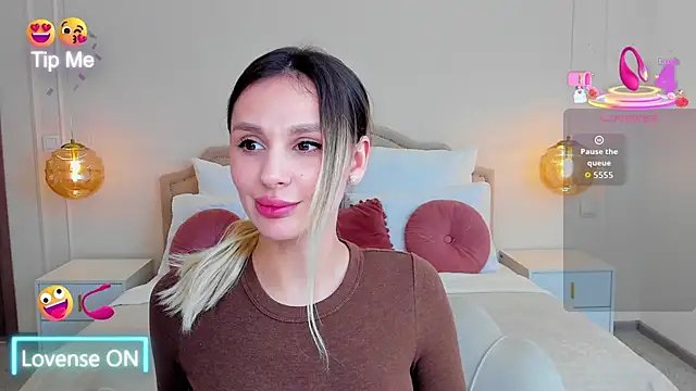 MissLoou live sex cam
