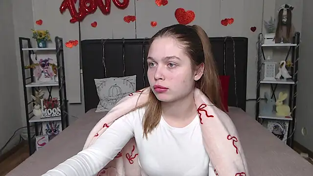 LaraPika live sex cam