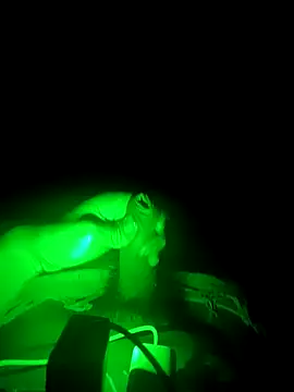 18cm2hrcarlos live sex cam