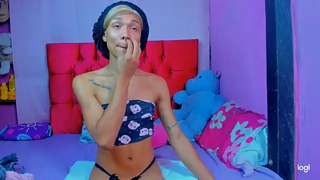 StassieBell live sex cam