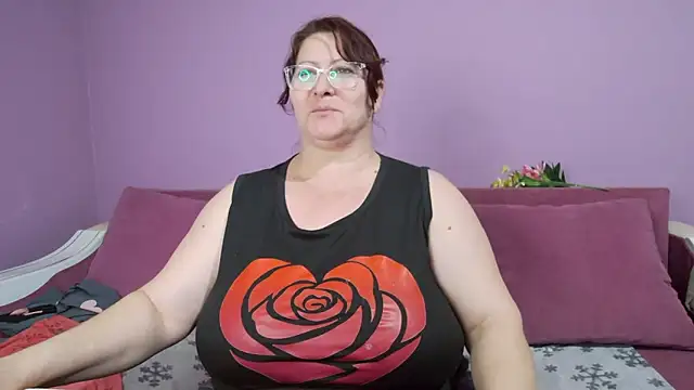 EllaBelles's cam snapshot