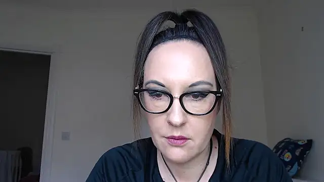 Humiliatrixxxx's cam snapshot