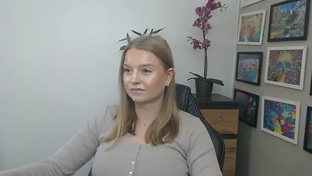 Mysteryerica's cam snapshot