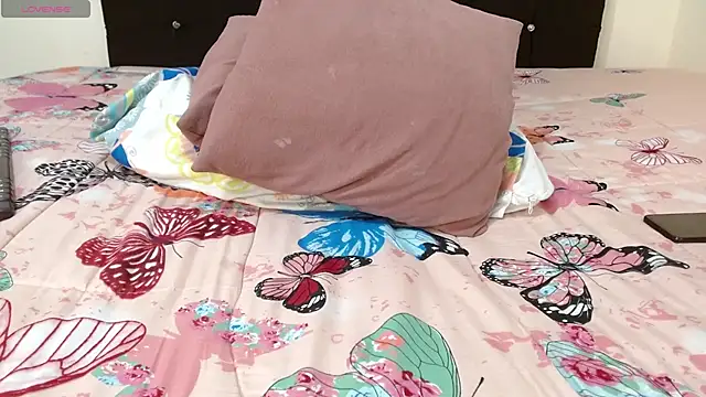 jeff_and_jade's cam snapshot