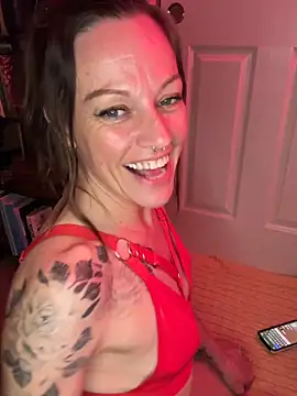 DesertLuxe's cam snapshot