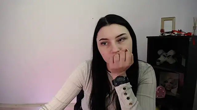 TurnMe_On's cam snapshot