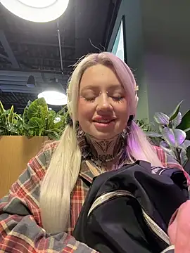 Chiibi's cam snapshot