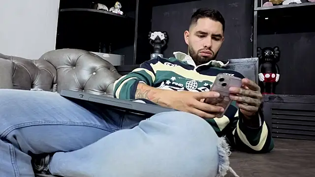 matteosantos live sex cam