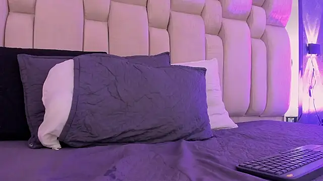 Alysslender's cam snapshot