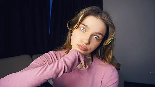 EarthaStinett's cam snapshot