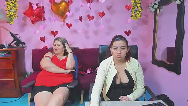 lesbiancuple's cam snapshot