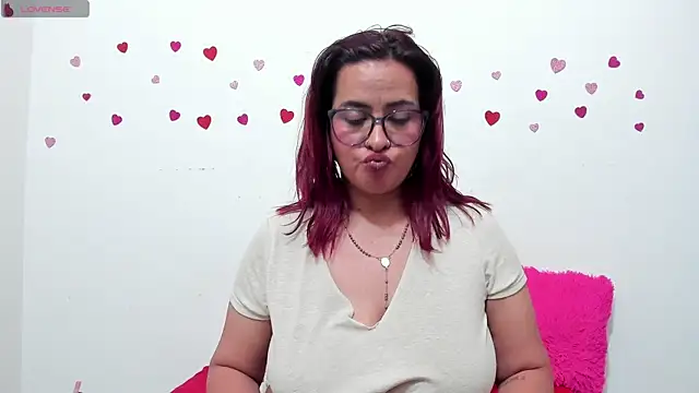 hazel_34's cam snapshot