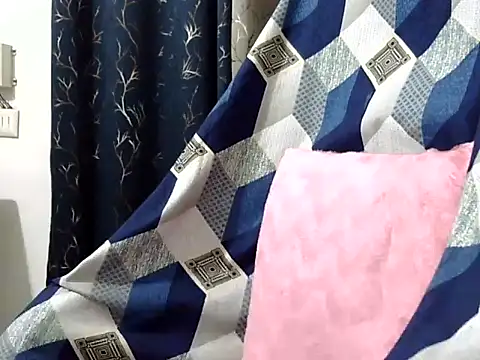 Riva_arora01's cam snapshot