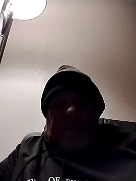 Reddog833's cam snapshot