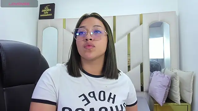 IsabellRodriguez18's cam snapshot