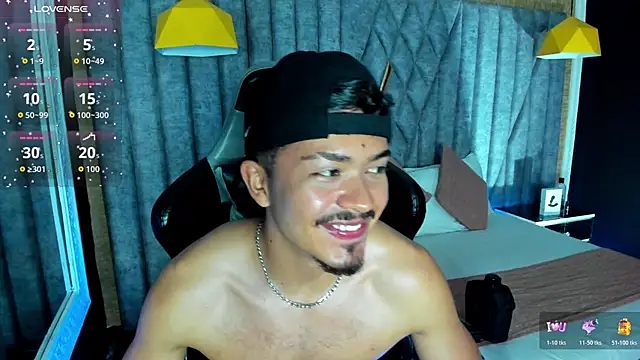 NicolaiKarav live sex cam