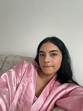 Doll_Alaia_ live sex cam