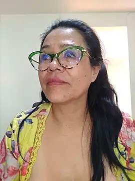 naughty_doll_horny live sex cam