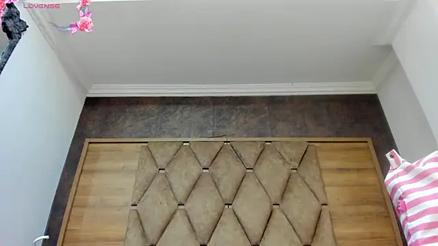 AudreyHayworth live sex cam