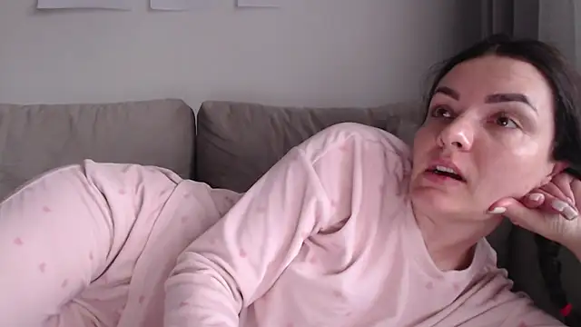 _JustmeHere_'s cam snapshot