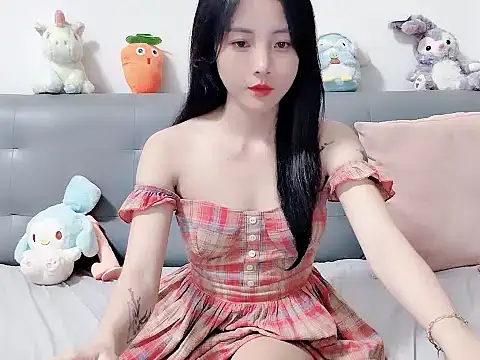 ShynBarbie94 live sex cam