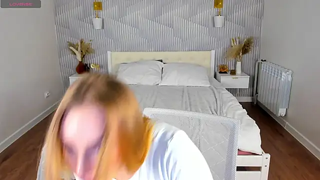 DaraLex_'s cam snapshot