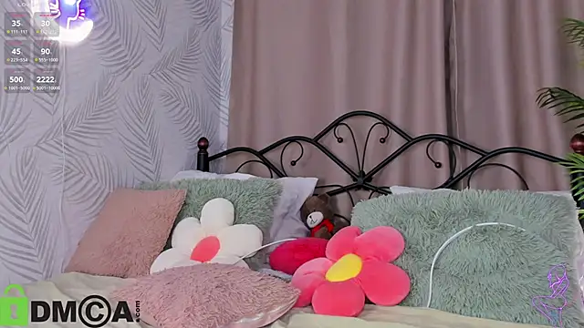 Hi__Karuuu live sex cam