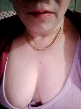 small-house123's cam snapshot