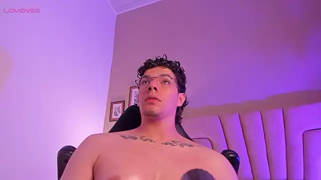 Axel_Creed's cam snapshot