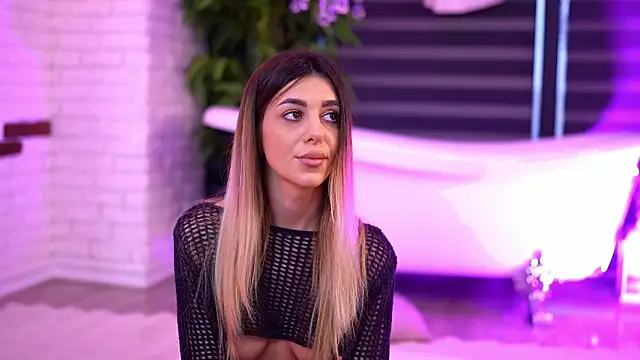 ItsIvyLicious's cam snapshot