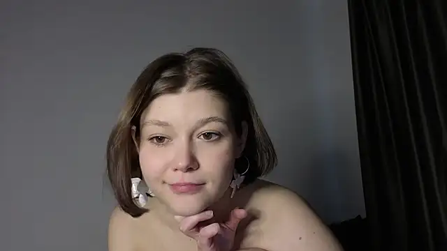 Lady___Bird's cam snapshot