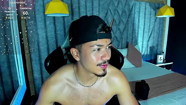 NicolaiKarav's cam snapshot